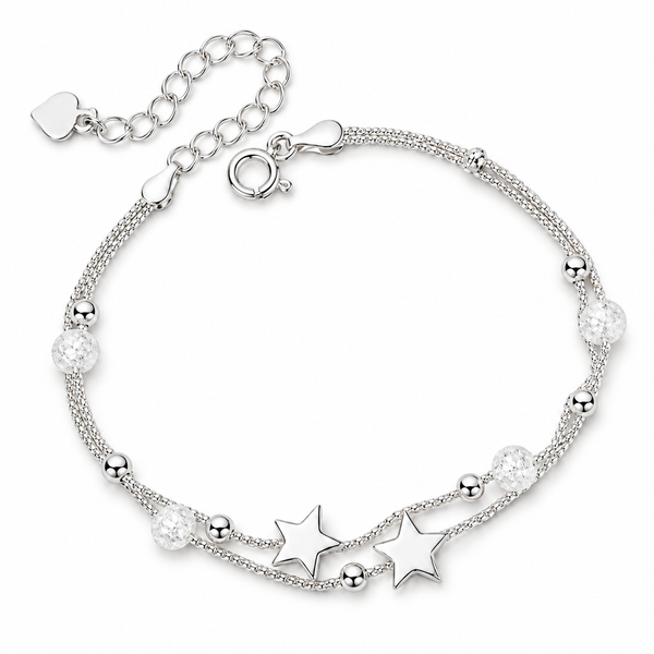 Pulsera 925 estrellitas en detalle sobre fondo blanco