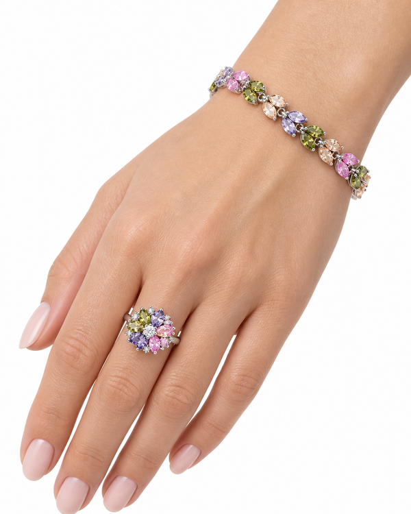 Set completo 925 flores multicolor en detalle sobre fondo blanco